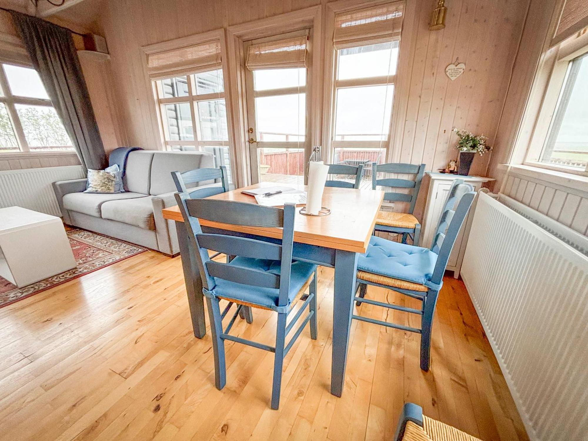 Ashamrar Lejlighed Hella Eksteriør billede